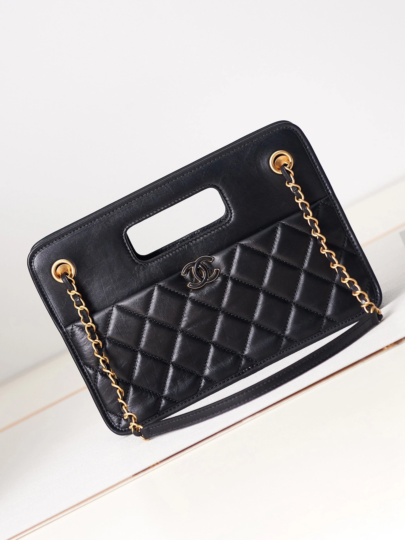 Hyper Peter CHANEL SMALL TOTE 0806